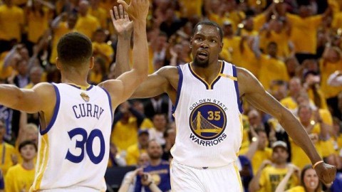 数据来源：NBA官方ESPN腾讯体育新浪体育CBS体育，截止2026年4月25日。