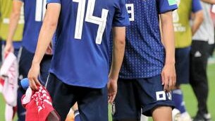 标题：罗斯托夫的14秒：日本遭比利时3-2逆转（30字）