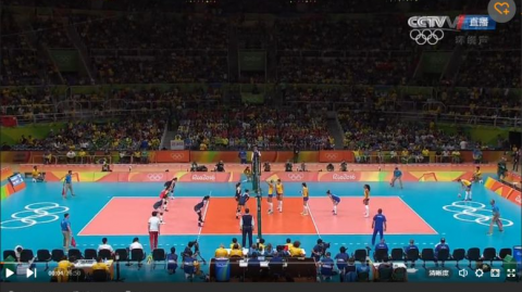 标题：朱婷空砍34分 中国女排五局鏖战2-3惜败巴西