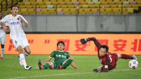 不止轮换，是荣耀或遗憾？盘点球员上演“帽子戏法”后即被换下的高光与争议瞬间，2026年名场面不断！